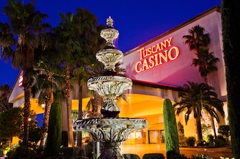 Hotel - Tuscany Suites & Casino