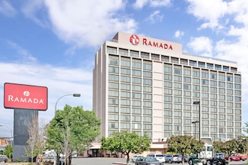 Hotel - Ramada by Wyndham Reno Hotel and Casino